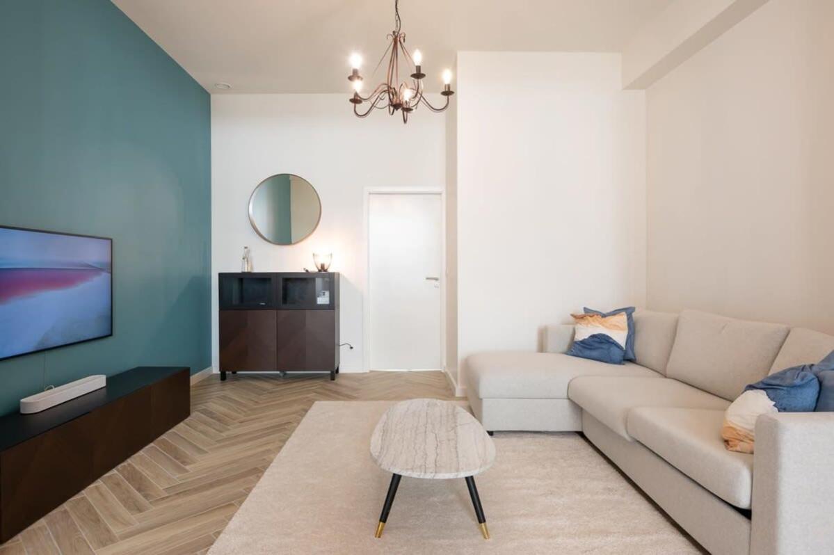 Beautiful Renovated Apartment In An Authentic Building Остенде Екстер'єр фото