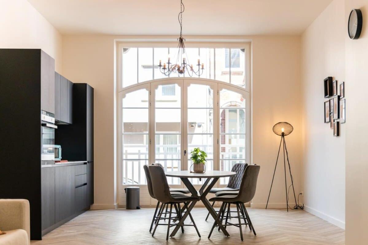 Beautiful Renovated Apartment In An Authentic Building Остенде Екстер'єр фото